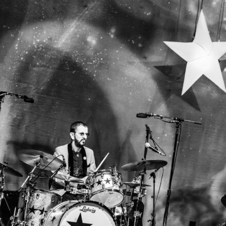 Ringo Starr & His All Star Band @ Wiener Stadthalle - Halle D