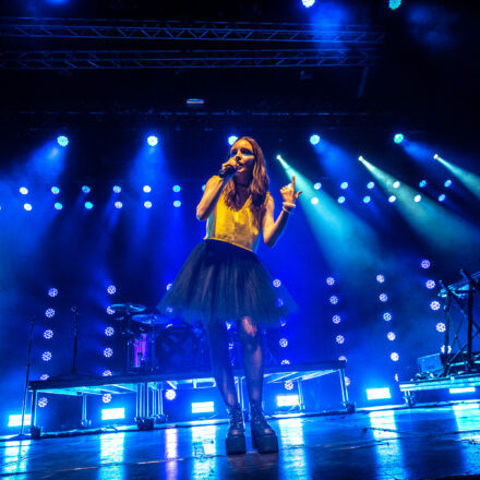 Chvrches @ Gasometer