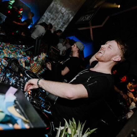 AWSM! presents Chris Armada @ Club Schwarzenberg