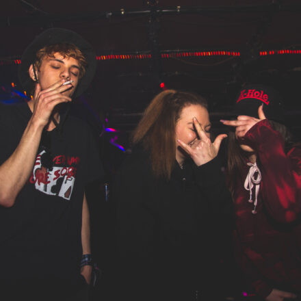 THE HIVE pres. Maduk, Whiney & MC Mota @ Flex