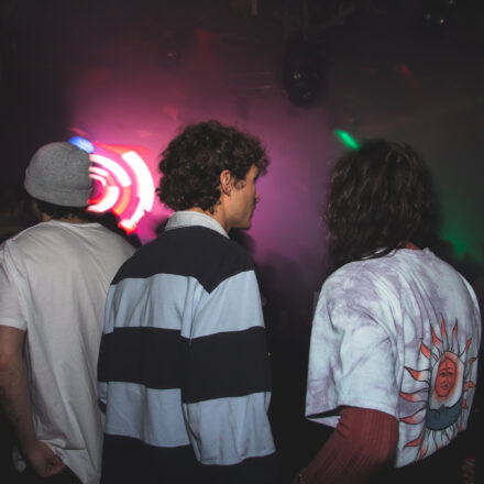 THE HIVE pres. Maduk, Whiney & MC Mota @ Flex