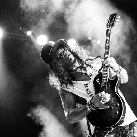 Slash feat. Myles Kennedy & The Conspirators @ Gasometer