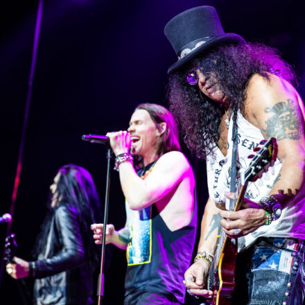 Slash feat. Myles Kennedy & The Conspirators @ Gasometer