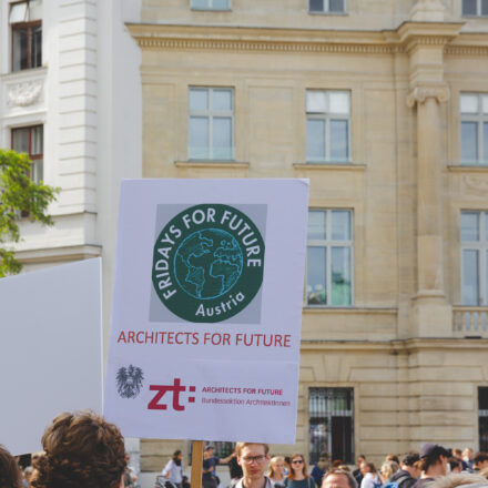 Klimavolksbegehren goes Earth Strike @ Praterstern