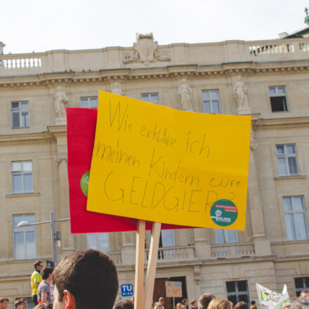 Klimavolksbegehren goes Earth Strike @ Praterstern