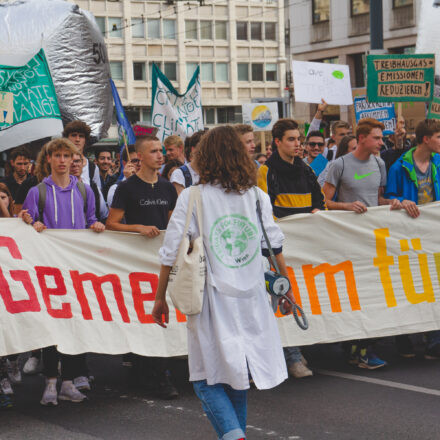 Klimavolksbegehren goes Earth Strike @ Praterstern