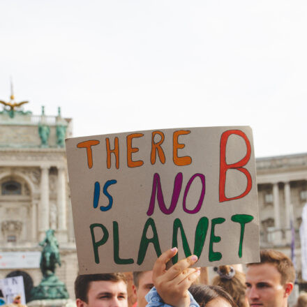 Klimavolksbegehren goes Earth Strike @ Praterstern