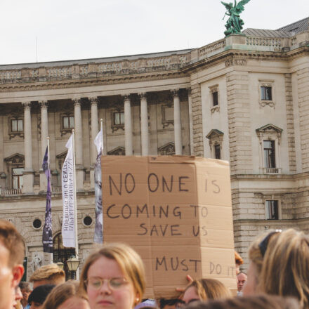 Klimavolksbegehren goes Earth Strike @ Praterstern