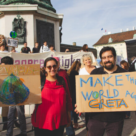 Klimavolksbegehren goes Earth Strike @ Praterstern