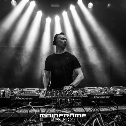 Mainframe Recordings Live 