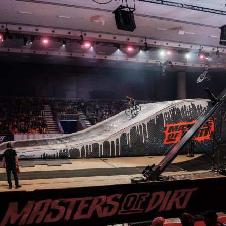 Masters of Dirt
