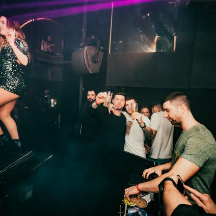 Bar Babes & Bouncers 54