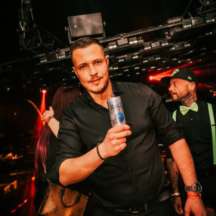 Bar Babes & Bouncers 54