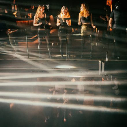 Bar Babes & Bouncers 54