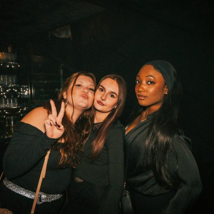 Bar Babes & Bouncers 54