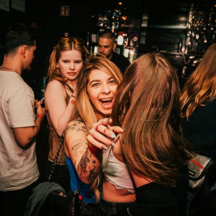 Bar Babes & Bouncers 54
