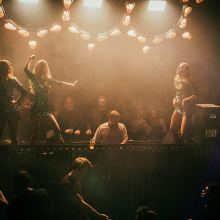 Bar Babes & Bouncers 54