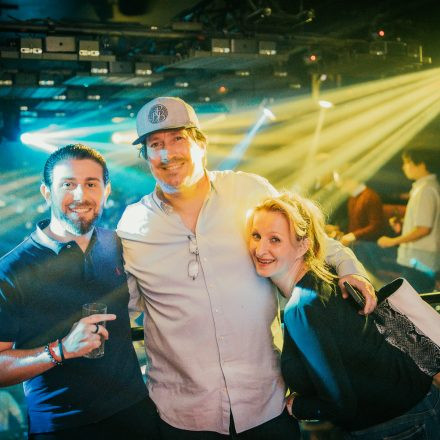 Bar Babes & Bouncers 54