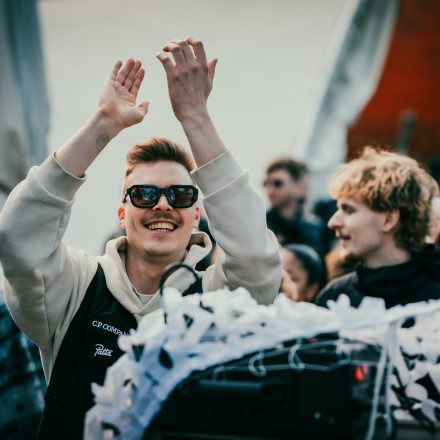 DU TANZT MICH MAL Open Air Rave