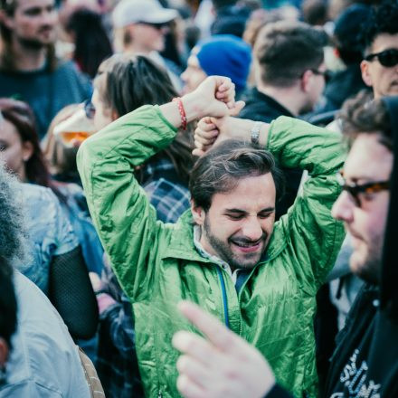 DU TANZT MICH MAL Open Air Rave