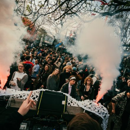DU TANZT MICH MAL Open Air Rave