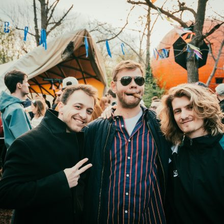 DU TANZT MICH MAL Open Air Rave