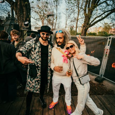DU TANZT MICH MAL Open Air Rave