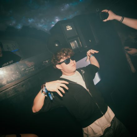 StockeRAW feat. CYBER GUNZ x LUMEX