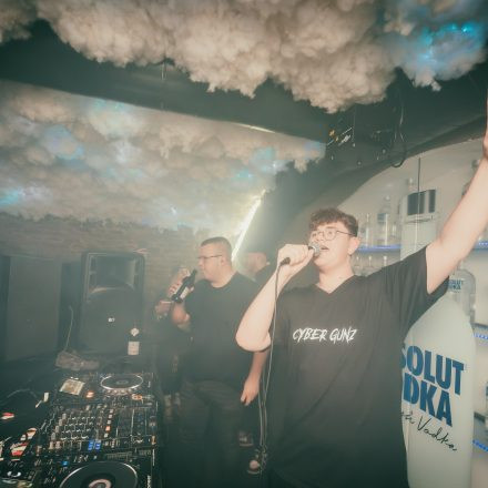 StockeRAW feat. CYBER GUNZ x LUMEX