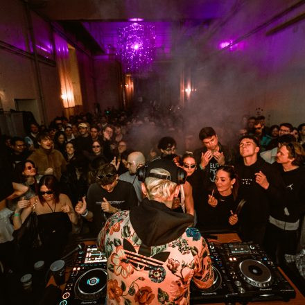 AKW Rave