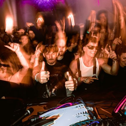 AKW Rave