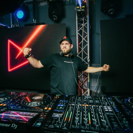 NOISEFLOW pres. Deutscher Krach Österreich Edition