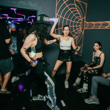 NOISEFLOW pres. Deutscher Krach Österreich Edition