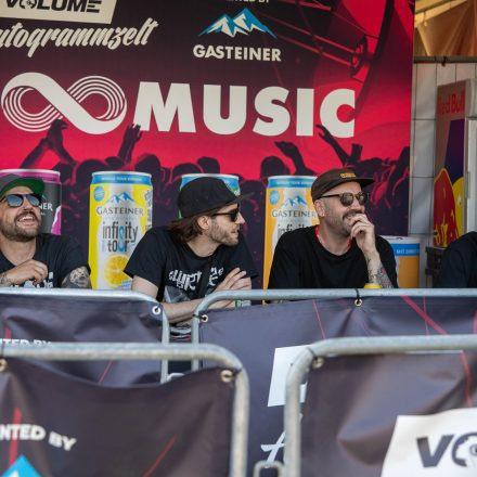Nova Rock Festival 2025 - Autogrammzelt pres. by Gasteiner