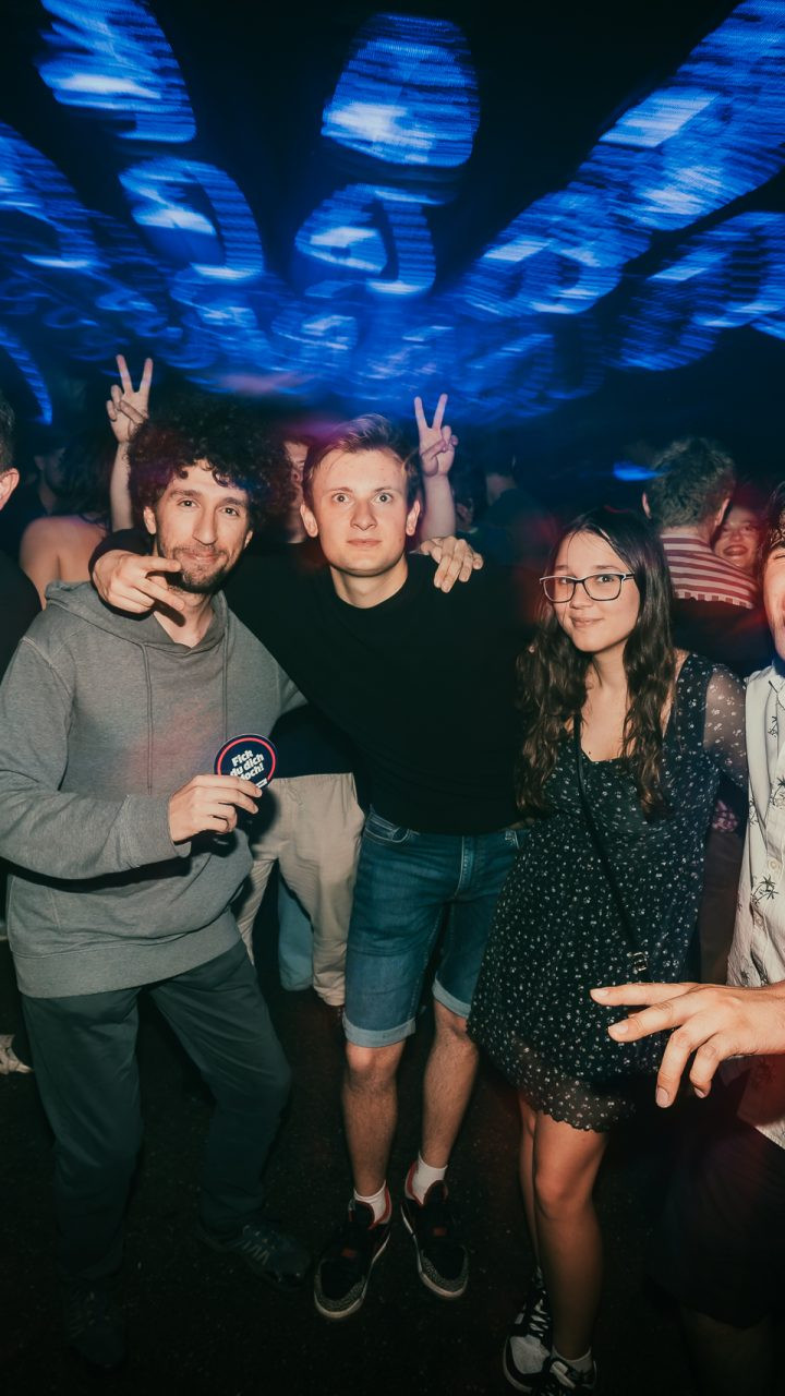 2000s & 90ies Club