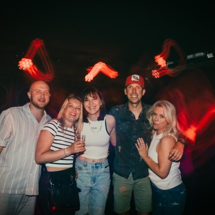2000s & 90ies Club