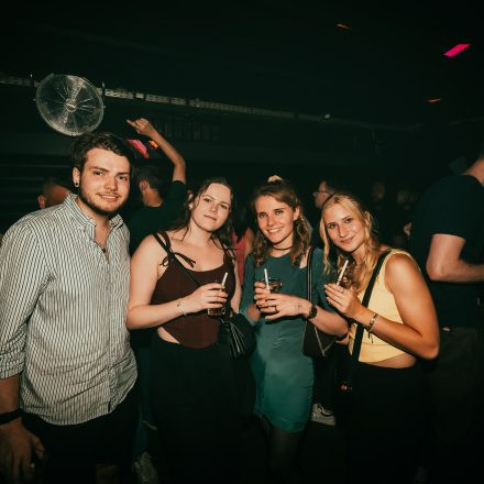 2000s & 90ies Club