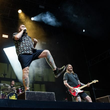 Feine Sahne Fischfilet - Wir Kommen In Frieden - Live 2025