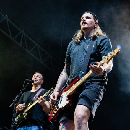 Feine Sahne Fischfilet - Wir Kommen In Frieden - Live 2025
