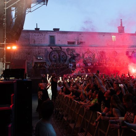 Feine Sahne Fischfilet - Wir Kommen In Frieden - Live 2025