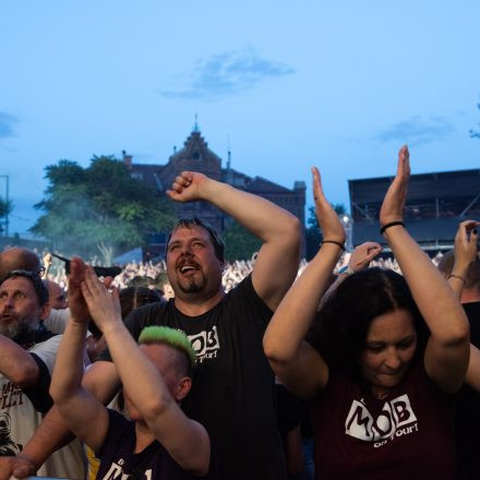 Feine Sahne Fischfilet - Wir Kommen In Frieden - Live 2025