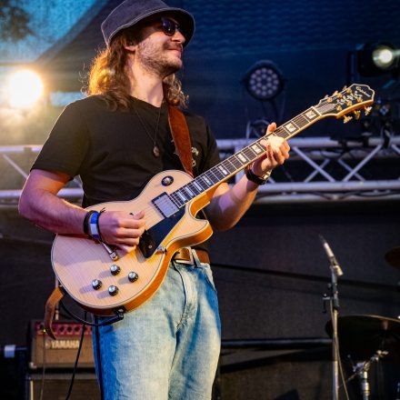 Szene Soundgarden mit Shatterfly und Noisy Sunset