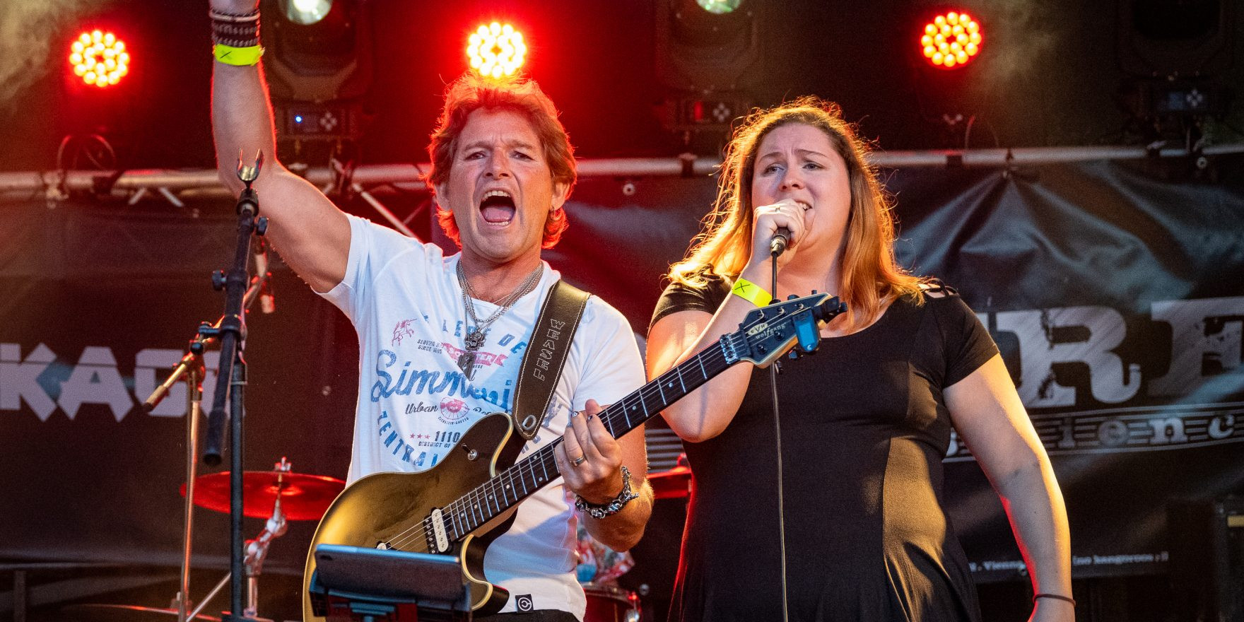 Szene Soundgarden mit Distress Resilience und Mykage