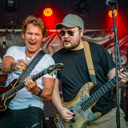 Szene Soundgarden mit Distress Resilience und Mykage