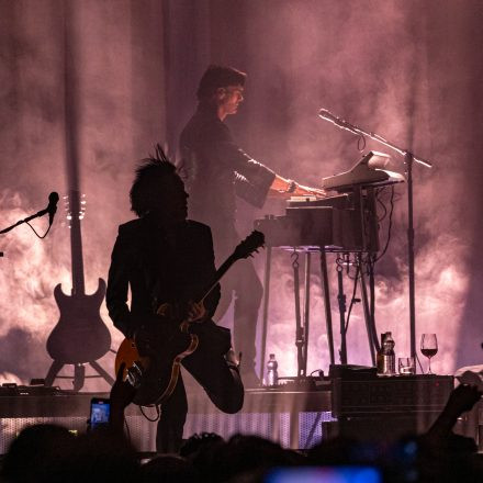 Queens of the Stone Age