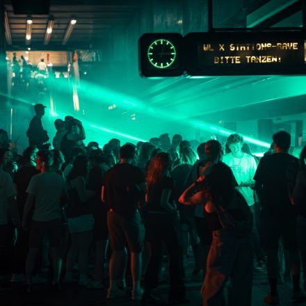 WienerLinien U-Bahn Rave