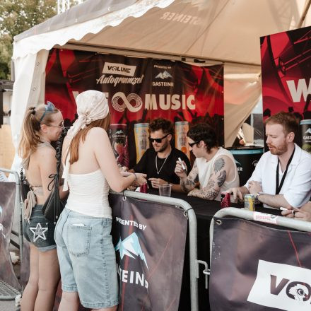 FM4 Frequency Festival 2025 - Autogrammzelt pres. by Gasteiner