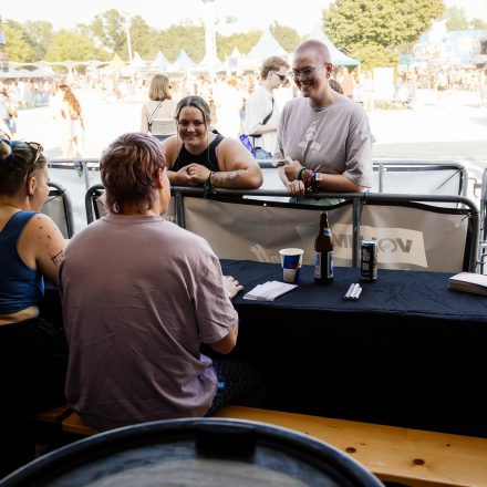 FM4 Frequency Festival 2025 - Autogrammzelt pres. by Gasteiner
