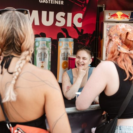 FM4 Frequency Festival 2025 - Autogrammzelt pres. by Gasteiner