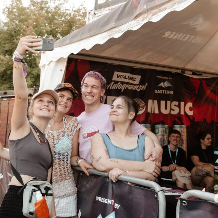 FM4 Frequency Festival 2025 - Autogrammzelt pres. by Gasteiner